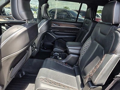 2022 Jeep Grand Cherokee L Summit