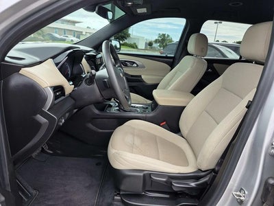 2022 Chevrolet Traverse LS