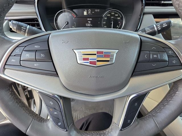 2022 Cadillac XT5 Premium Luxury