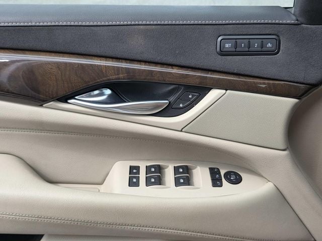 2018 Cadillac Escalade Luxury