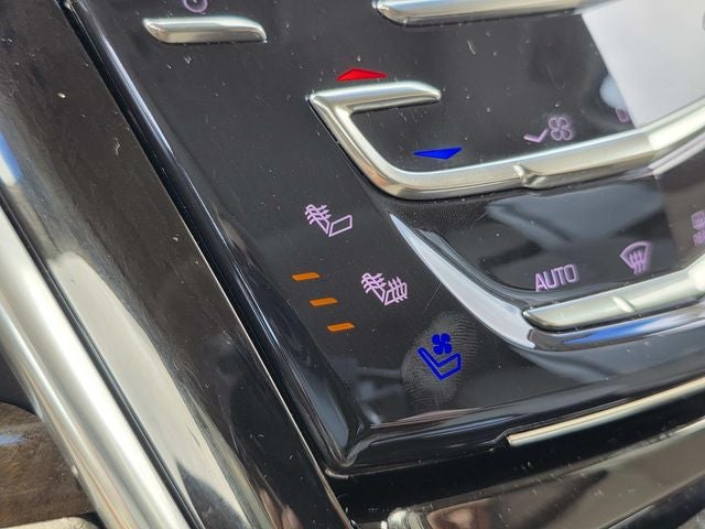 2018 Cadillac Escalade Luxury