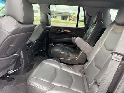 2019 Cadillac Escalade Luxury