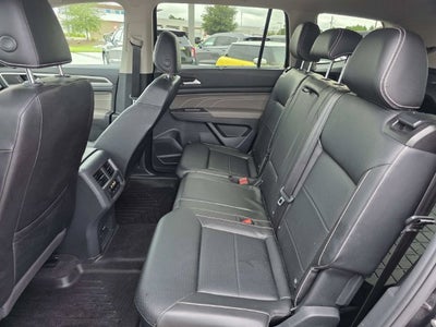 2022 Volkswagen Atlas 3.6L V6 SE w/Technology