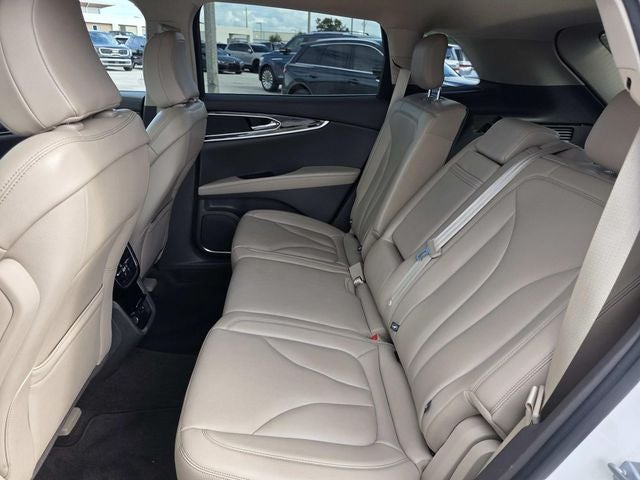 2022 Lincoln Nautilus Standard