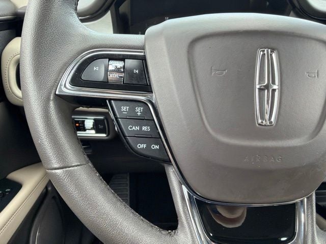 2022 Lincoln Nautilus Standard