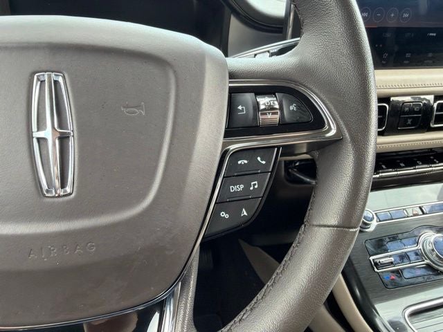 2022 Lincoln Nautilus Standard