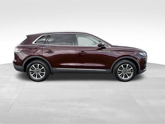 2022 Lincoln Nautilus Standard
