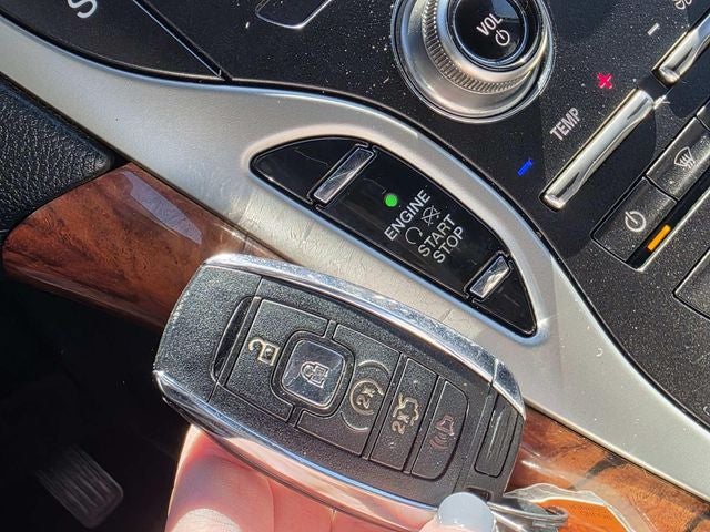 2019 Lincoln Nautilus Select