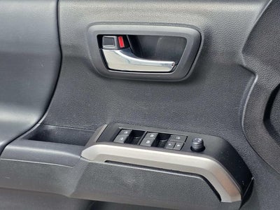 2023 Toyota Tacoma Limited V6