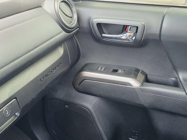 2023 Toyota Tacoma Limited V6