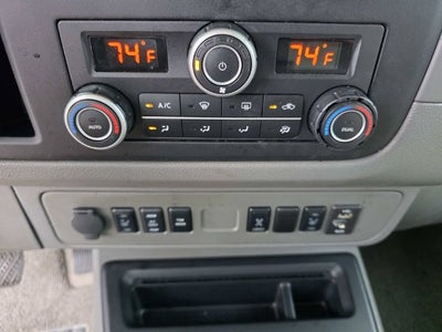 2016 Nissan NV Passenger SL