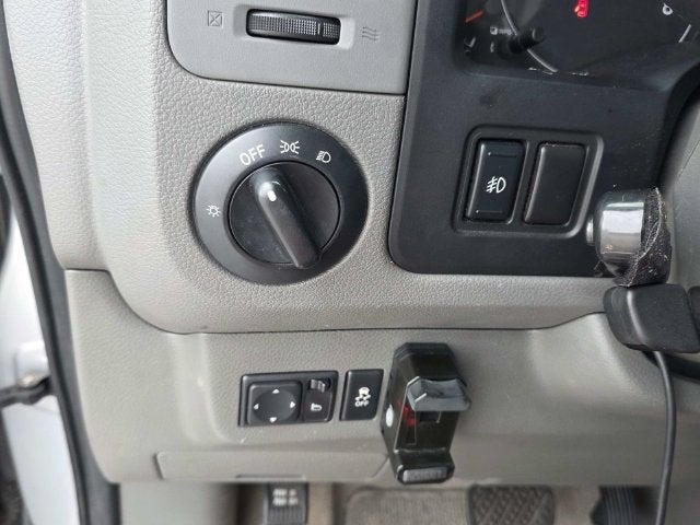 2016 Nissan NV Passenger SL