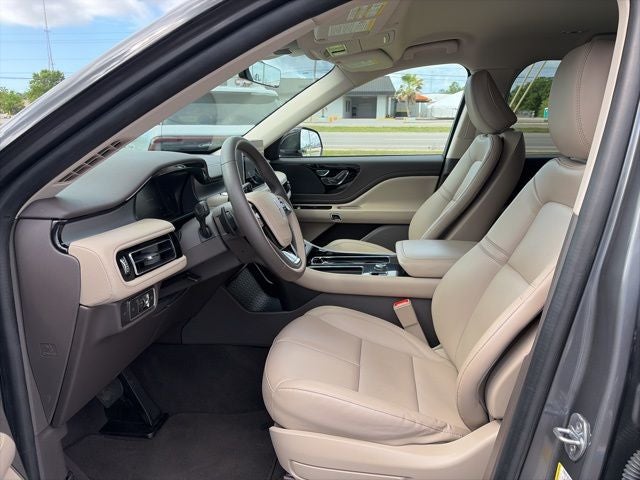 2023 Lincoln Aviator Standard