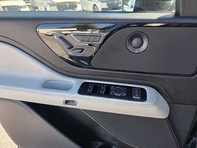 2027 Lincoln Aviator Premiere