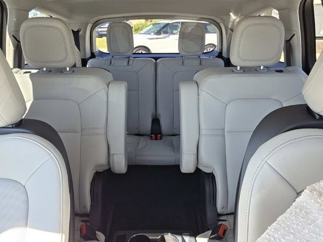 2027 Lincoln Aviator Premiere