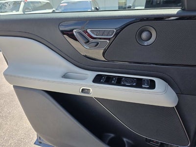 2027 Lincoln Aviator Premiere