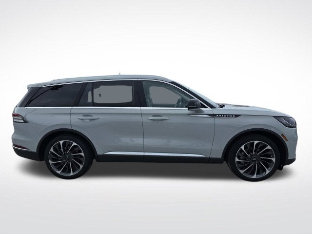 2027 Lincoln Aviator Reserve