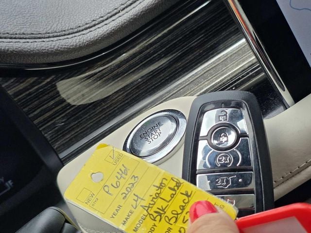 2023 Lincoln Aviator Black Label