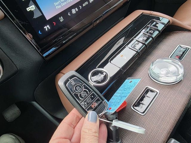 2025 Lincoln Navigator Reserve