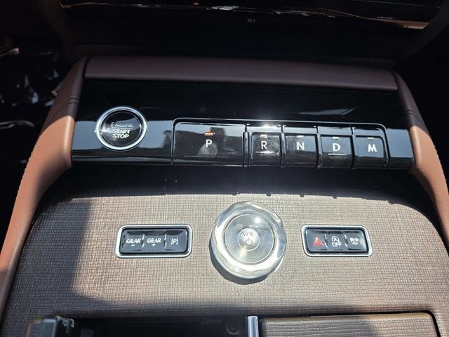 2027 Lincoln Navigator Reserve