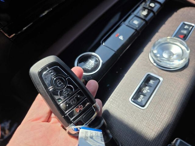 2027 Lincoln Navigator Reserve