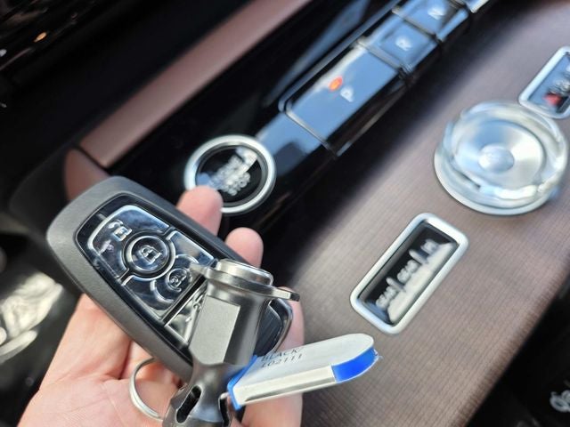 2027 Lincoln Navigator Reserve