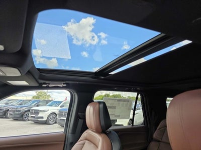 2027 Lincoln Navigator Reserve