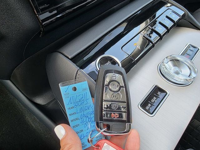 2025 Lincoln Navigator Reserve