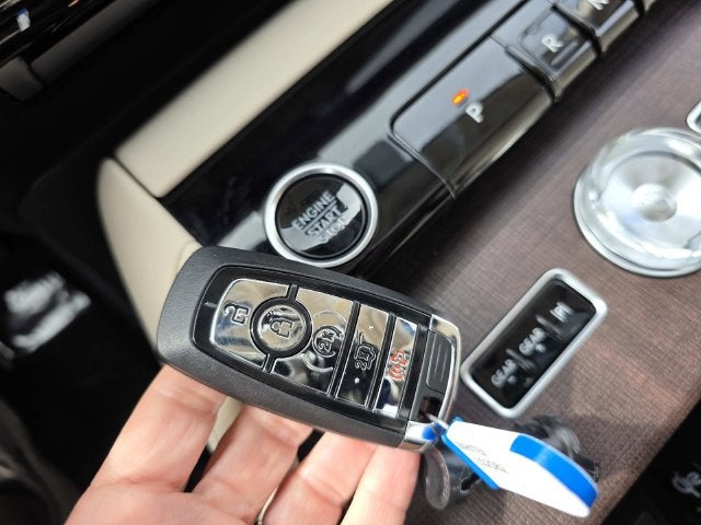2027 Lincoln Navigator Reserve