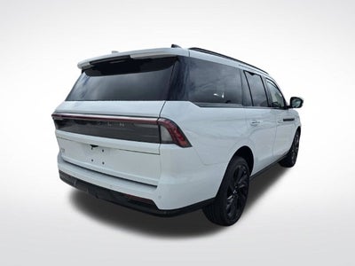 2027 Lincoln Navigator Reserve