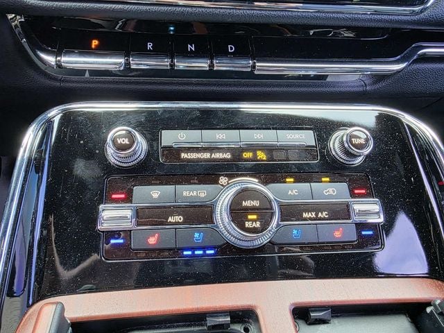 2021 Lincoln Navigator Standard