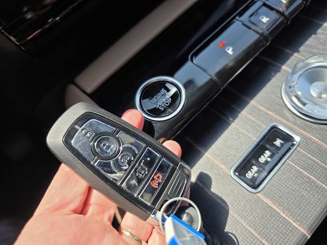 2027 Lincoln Navigator Black Label