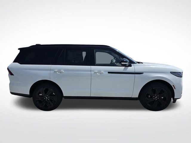 2027 Lincoln Navigator Black Label