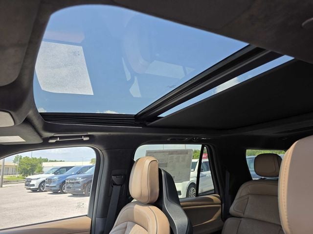 2027 Lincoln Navigator Black Label