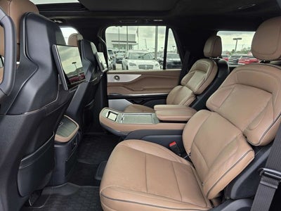 2025 Lincoln Navigator Black Label