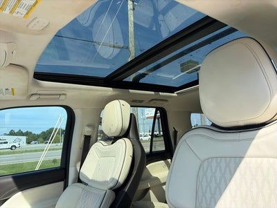 2023 Lincoln Navigator Black Label