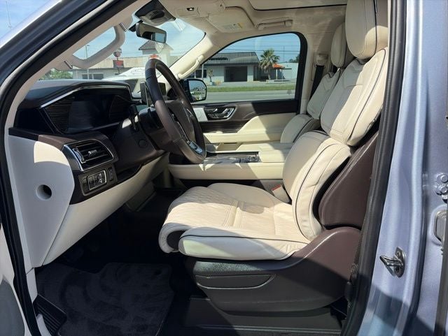 2023 Lincoln Navigator Black Label