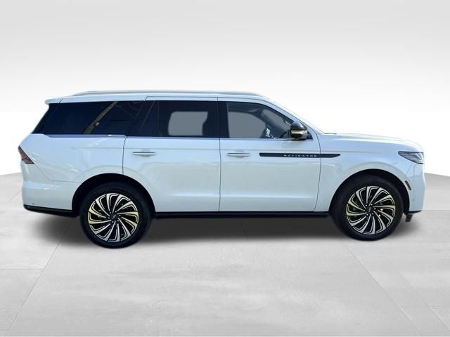 2025 Lincoln Navigator Black Label