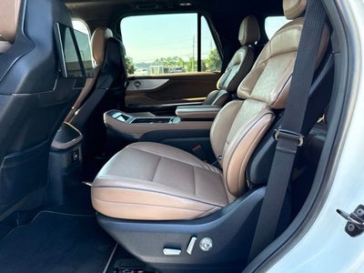 2025 Lincoln Navigator Black Label