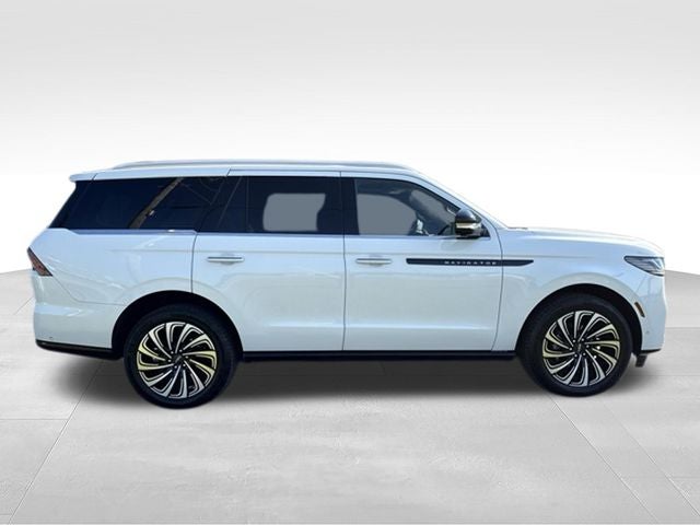 2025 Lincoln Navigator Black Label