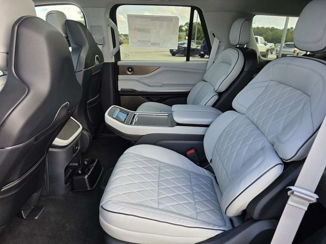 2027 Lincoln Navigator Black Label