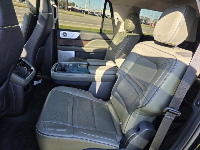 2023 Lincoln Navigator Black Label