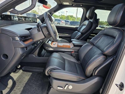 2025 Lincoln Navigator Black Label