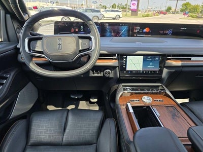 2025 Lincoln Navigator Black Label