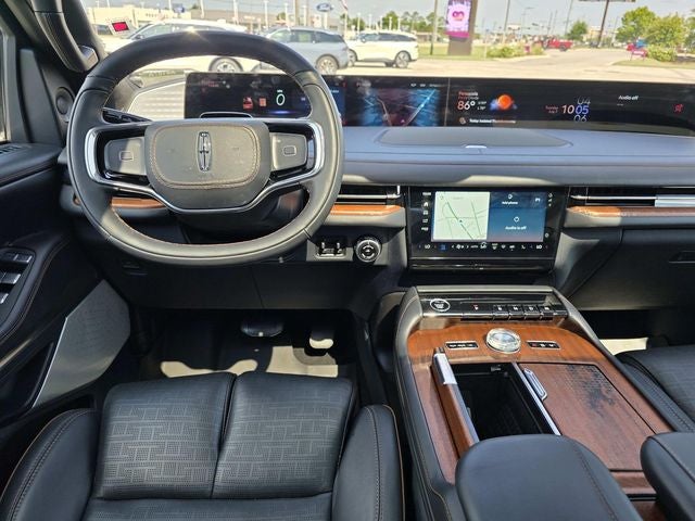 2025 Lincoln Navigator Black Label