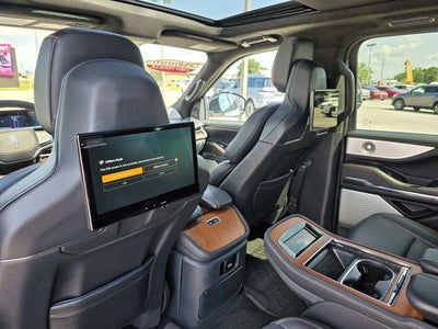 2025 Lincoln Navigator Black Label