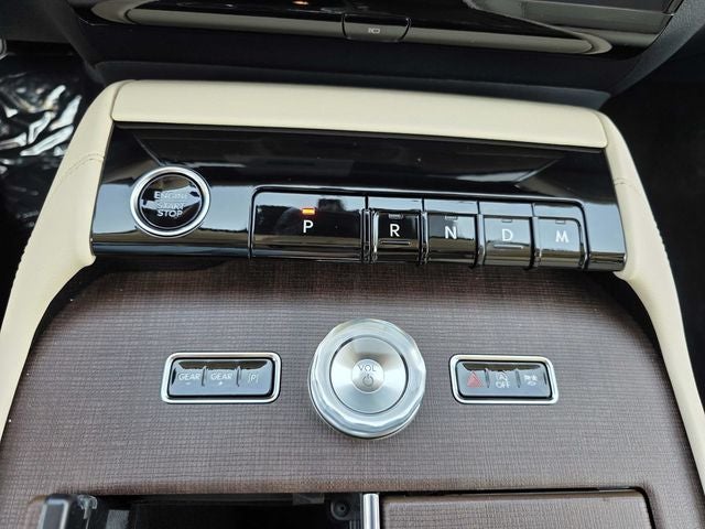 2027 Lincoln Navigator Premiere