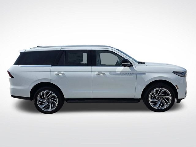 2027 Lincoln Navigator Premiere