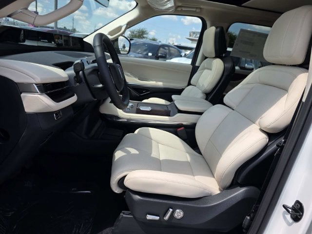 2027 Lincoln Navigator Reserve