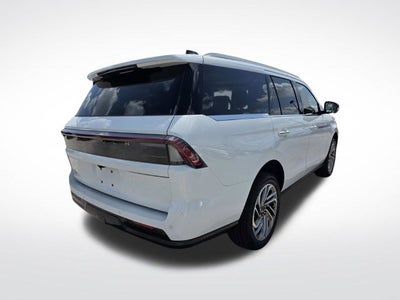 2027 Lincoln Navigator Reserve